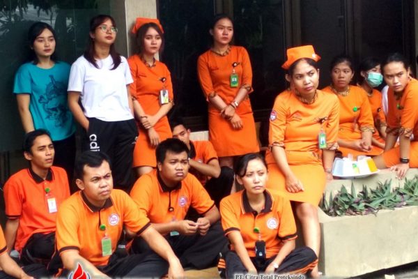 Latihan Pemadam Kebakaran RSU Griya Mahardika